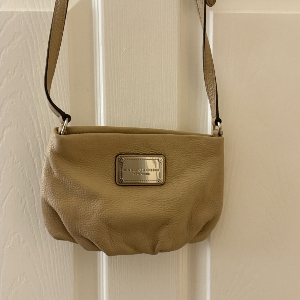 Marc Jacobs Beige Leather Crossbody Bag